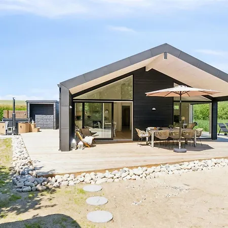 Pia - 350m From The Sea By Interhome *